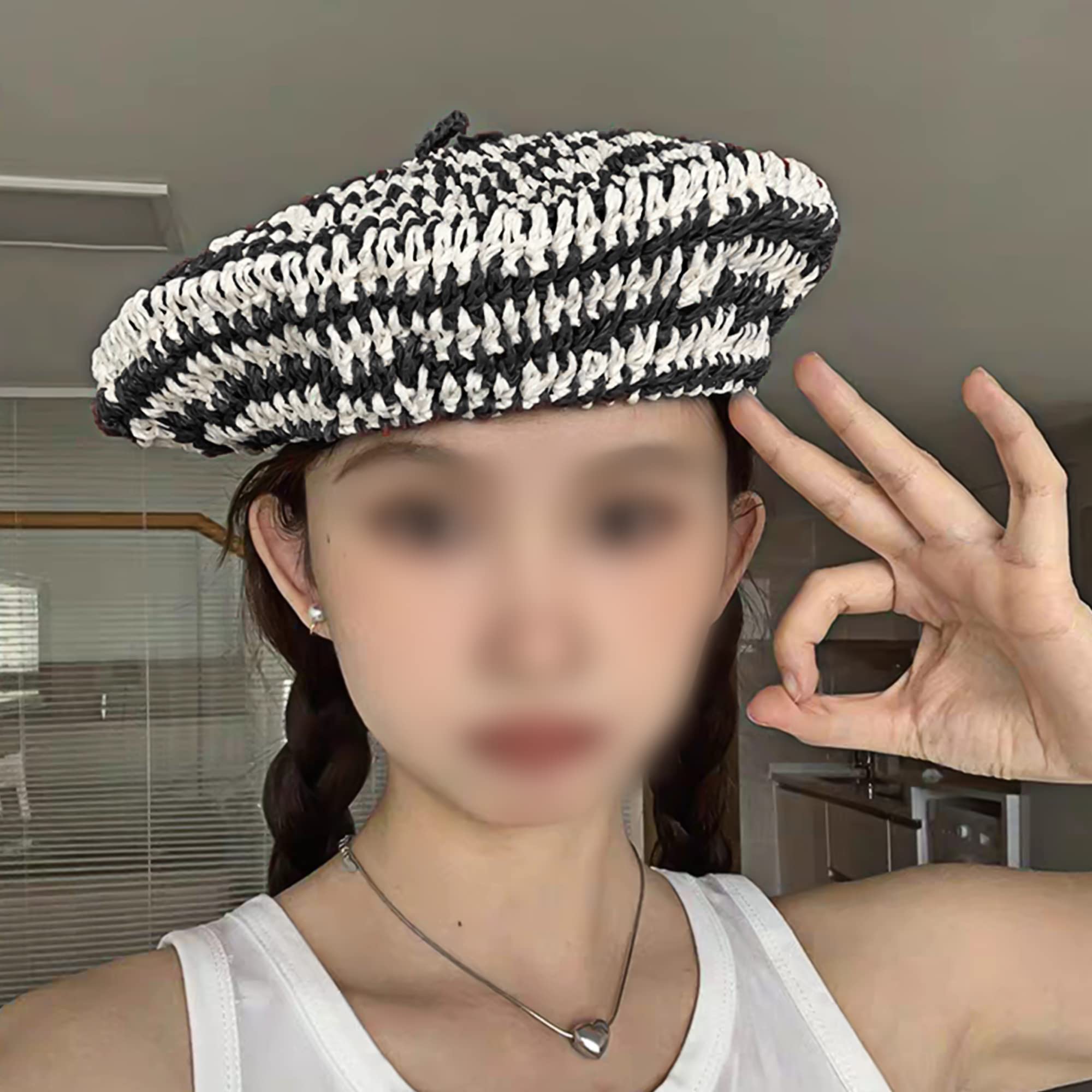 Minache cotton-polyester beret with internal sweatband for all-day comfort.