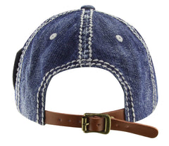 MINAKOLIFE Kingston cap worn outdoors suggests all-season style and sun protection.