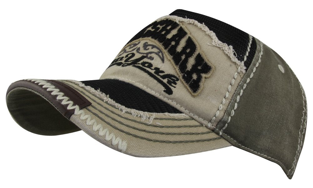 MINAKOLIFE cap with washed look, khaki patch details, ideal for outdoor activities.
