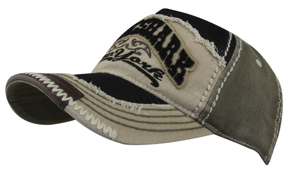 MINAKOLIFE cap with washed look, khaki patch details, ideal for outdoor activities.