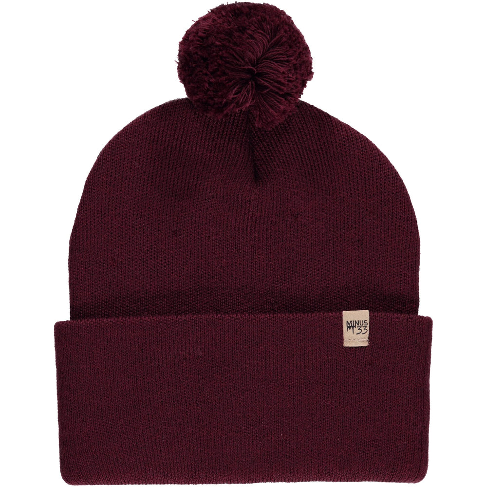 Minus33 midweight merino beanie in burgundy, close-up cuff for warmth and fit