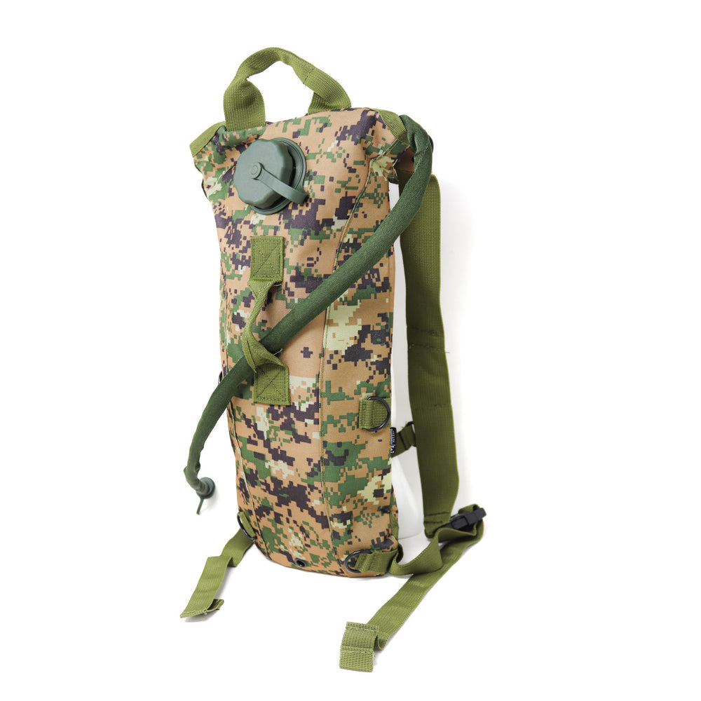M MCGUIRE GEAR 3L water bladder with wide opening for easy cleaning and filling.