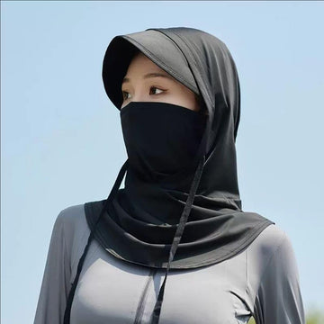 MNVXBSOI 3-in-1 design as a half-face or full-face mask on a model