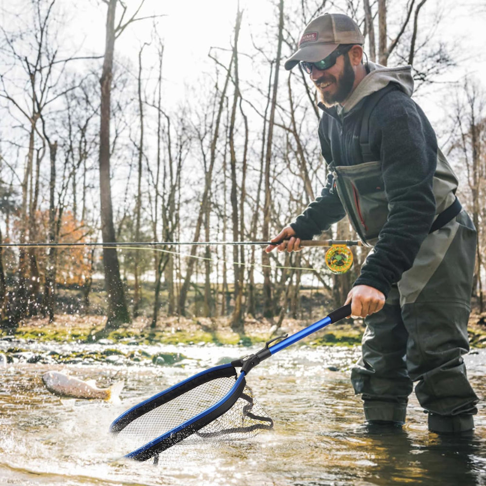 Close-up of rubber-coated mesh for snag-free catch and release