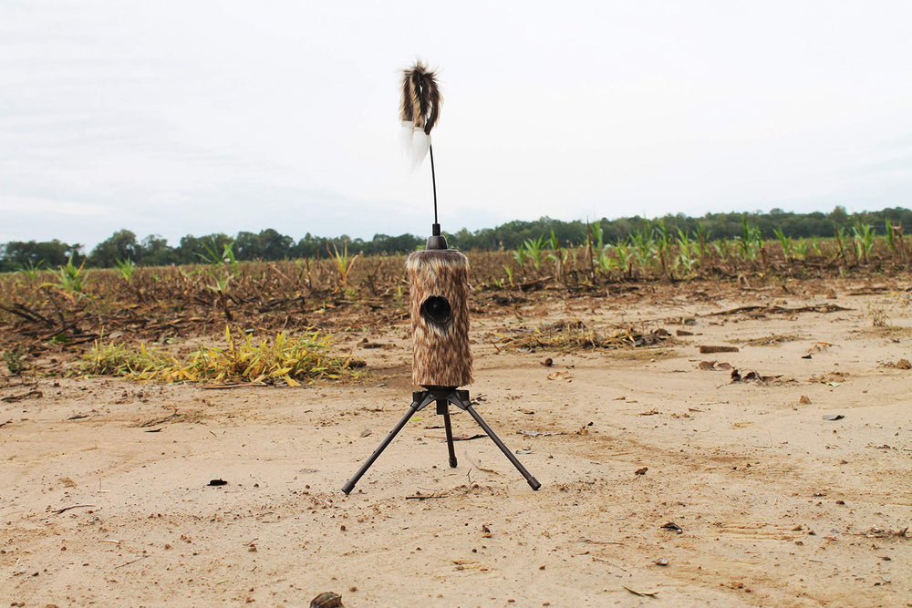 MOJO Outdoors Fuzzy Critter in-use field setup clarifying remote compatibility
