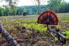 Built-in erect legs keep your shotgun off the ground for quick shots