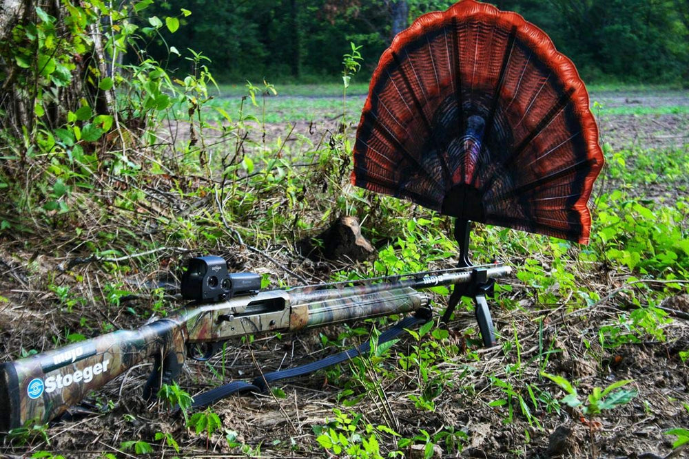 Tail Chaser Max painted gobbler head enhances realism to entice wary toms