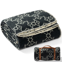 Molithe blanket virgin-wool texture demonstrates warmth and durability for camping outdoors