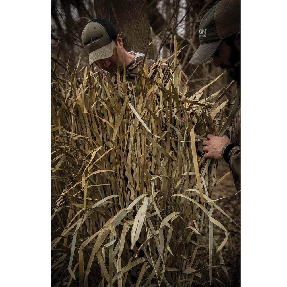 Momarsh Blind Grass Sheets durable knotting detail shows long-lasting outdoor camouflage.