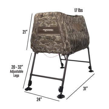 Momarsh Invisi Lab Dog Blind front-and-back doors provide flexible entry.