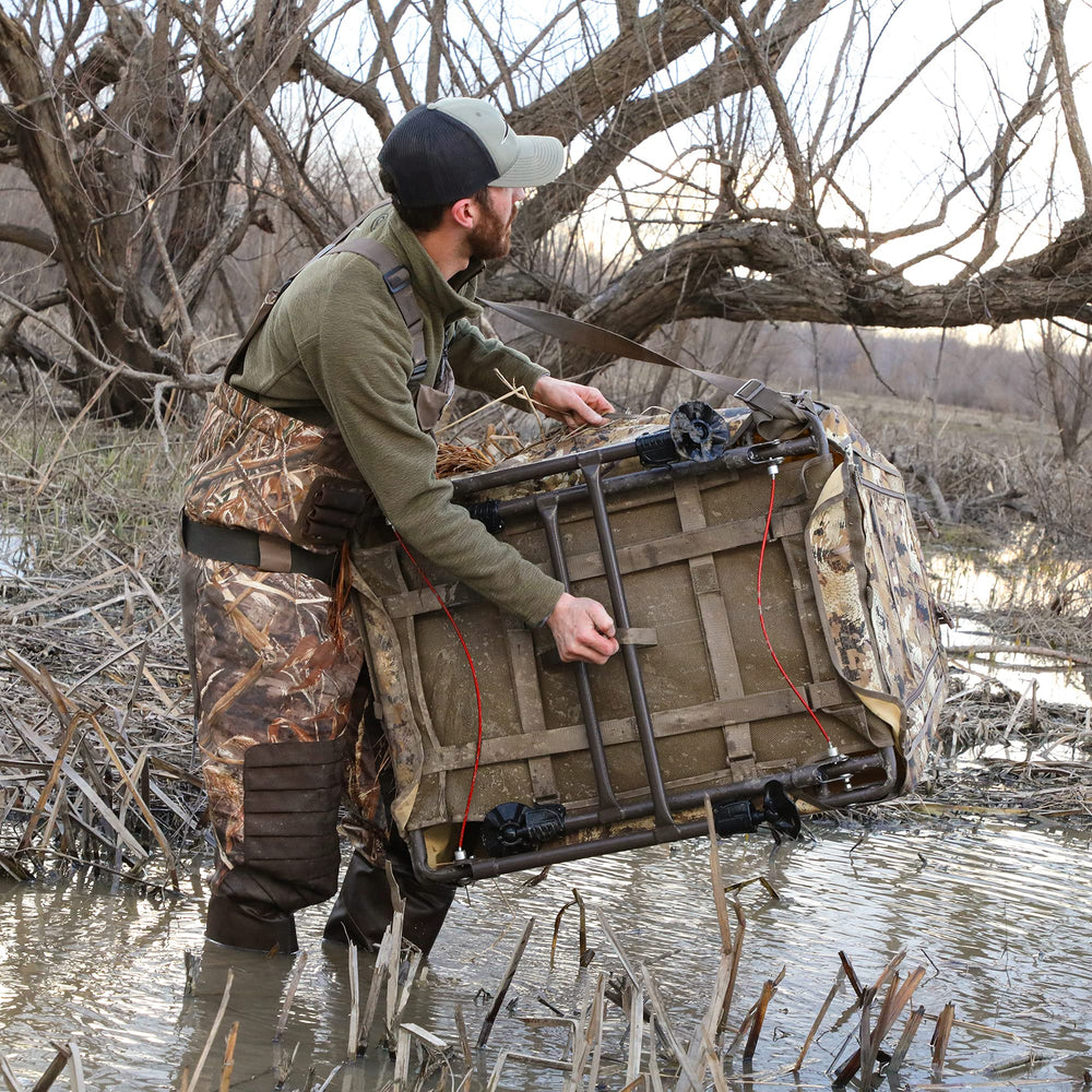 Momarsh Invisi Lab Dog Blind pivoting mud feet prevent sinking