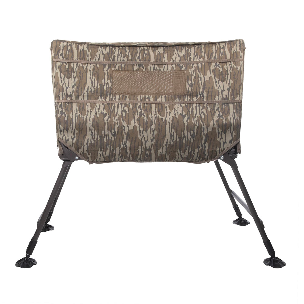 Momarsh Invisi Lab Dog Blind ventilation-window promotes airflow in warm conditions.