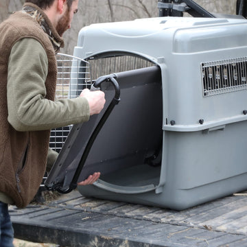 Momarsh multi-use-training-tool shows versatile crate companion for training and relaxation.