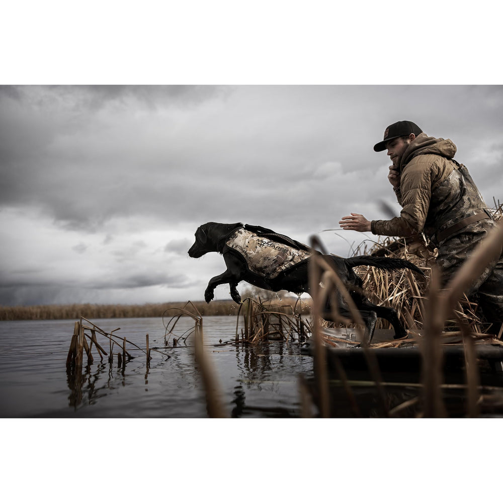 Momarsh Versa Vest insulation panel adds warmth for cold water hunts.