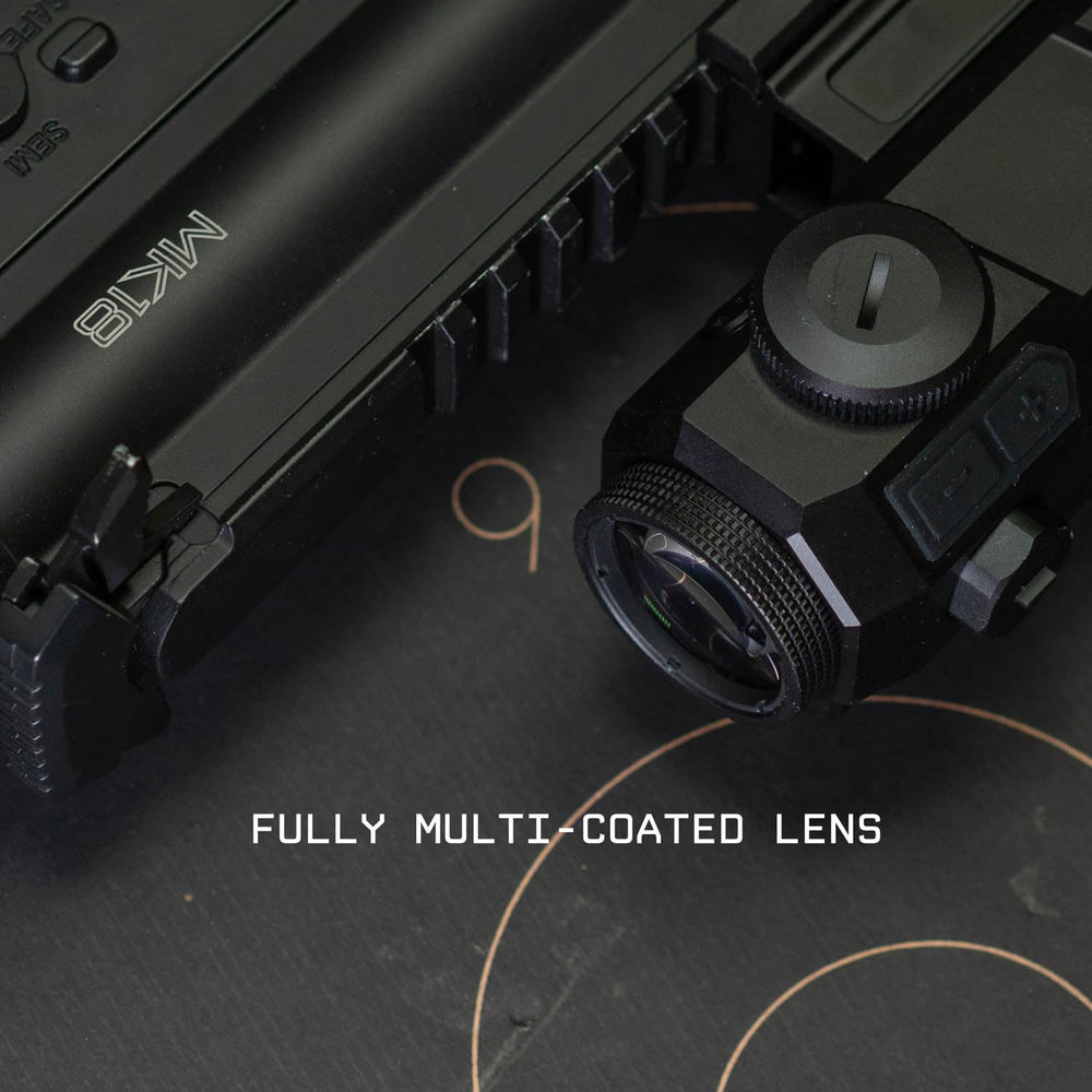 Monstrum Cyborg 5X prism scope compact design for quick target acquisition.
