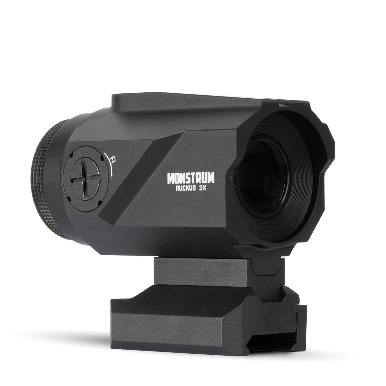 Monstrum Ruckus (e) 3X prism scope delivers compact magnification and forgiving eye relief for quick targets.