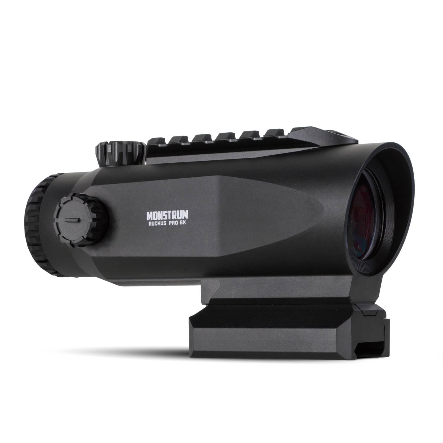 Monstrum Ruckus Pro 6X prism scope shows crisp magnification for fast target acquisition.
