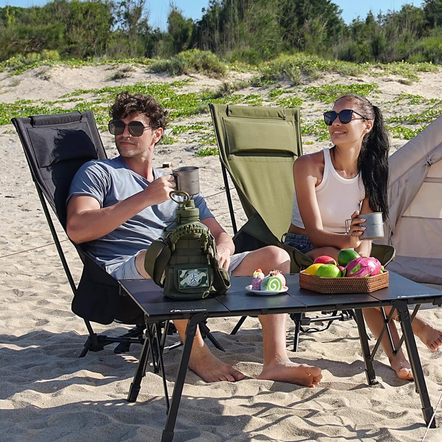 MOON LENCE compact folding chair folds slim for easy transport.