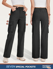 Moosehill cargo hiking pants women pocket close-up highlighting seven pockets for essentials.