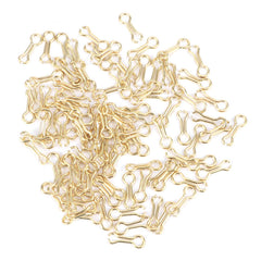MouldTackle wire eyes sinker closeup highlighting sturdy steel alloy for durable carp fishing