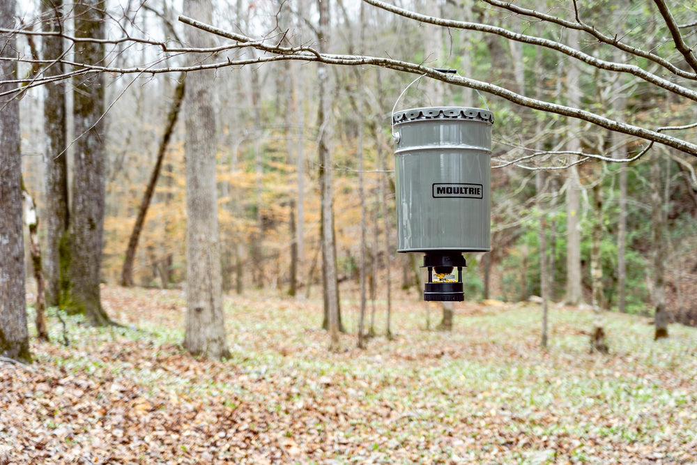 Moultrie AA battery power runs season-long without wiring.