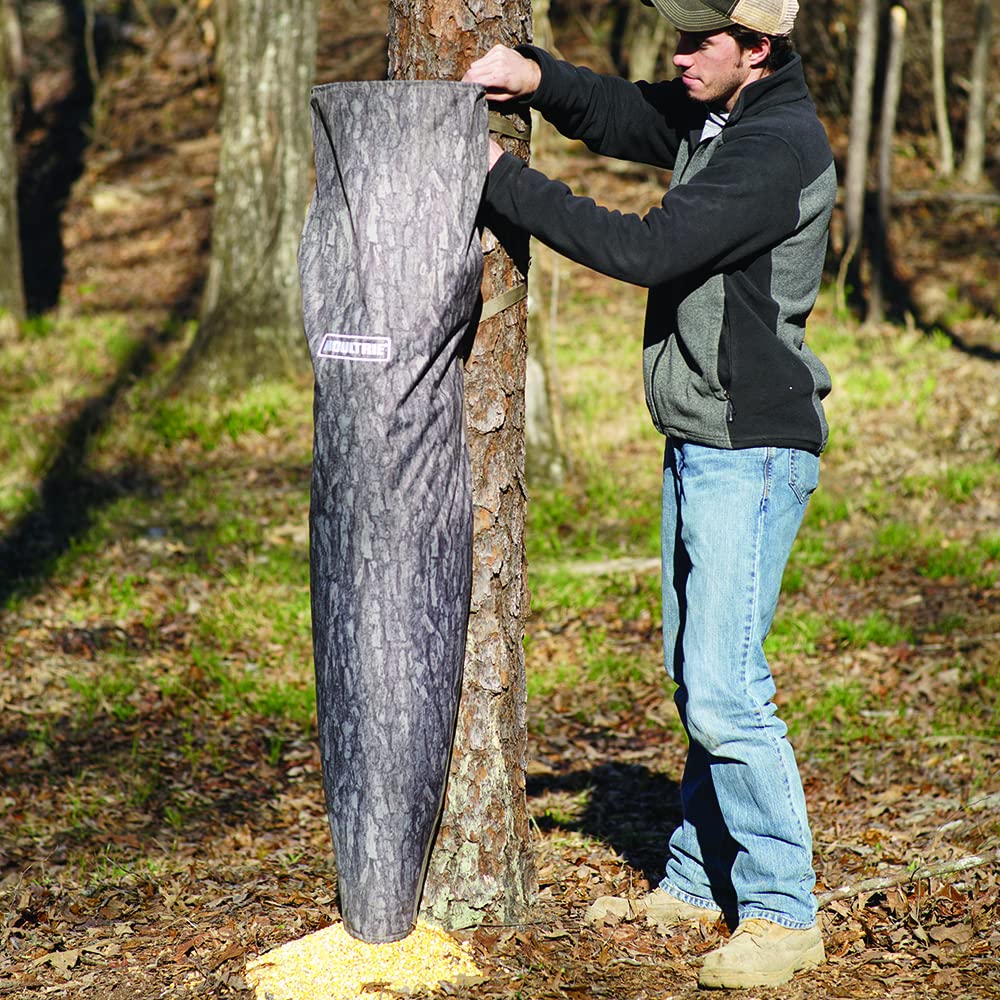 Gravity-fed operation illustration of Moultrie Bag Feeder