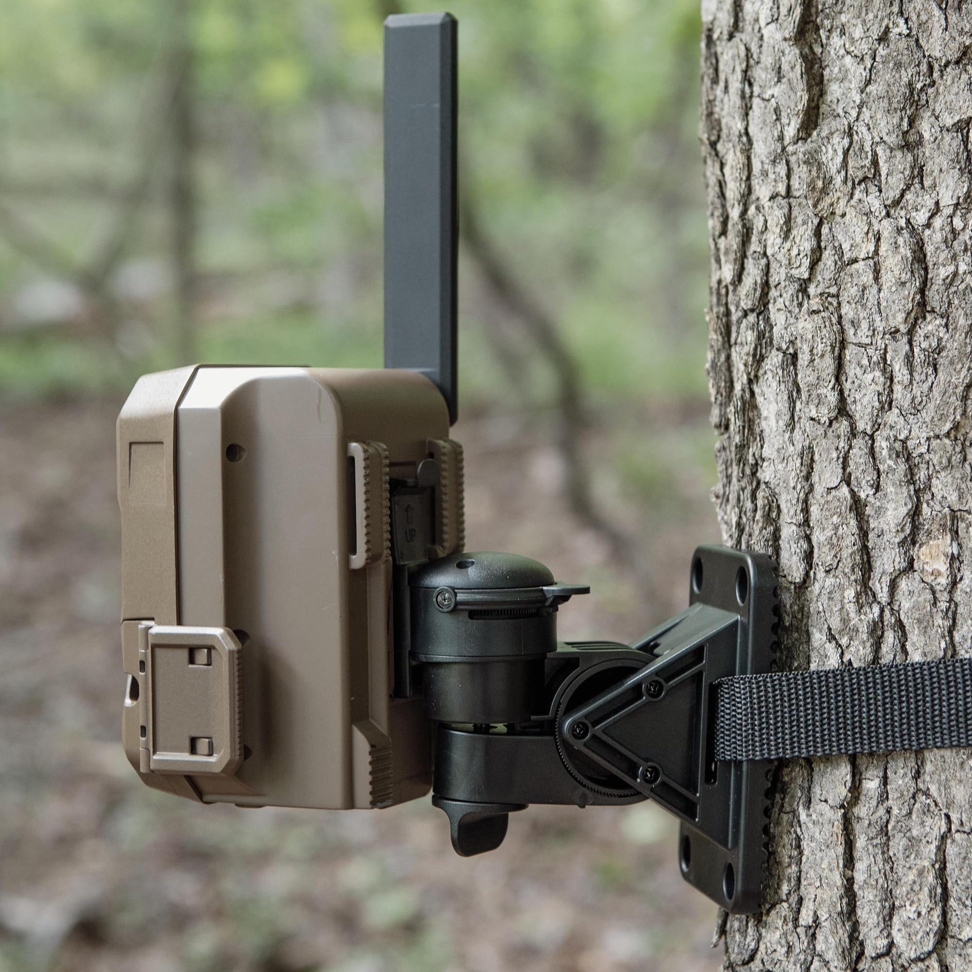 Moultrie Edge 2 internal memory storage ready to go