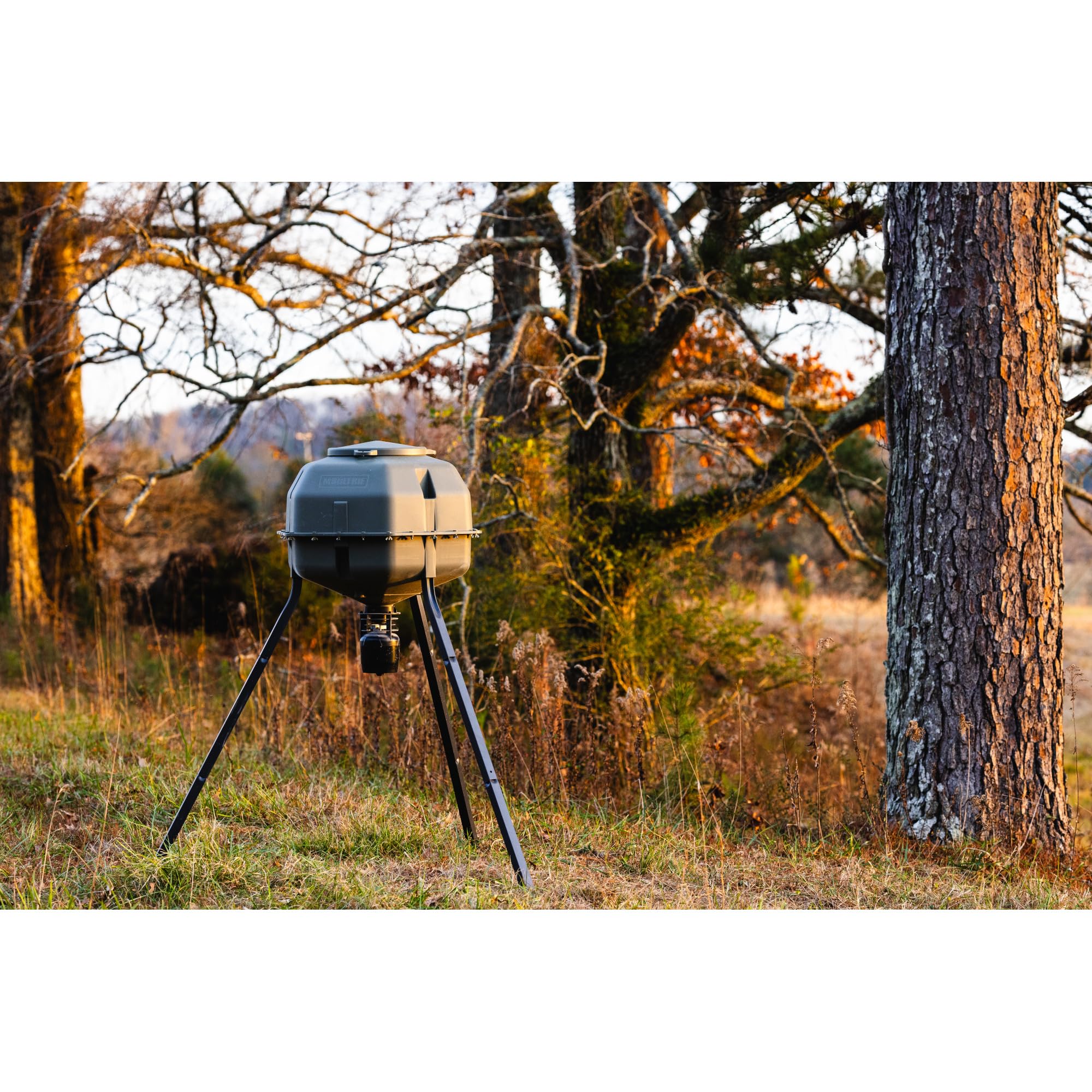 Moultrie Lumen Feeder Kit battery compartment highlight for 6V power option