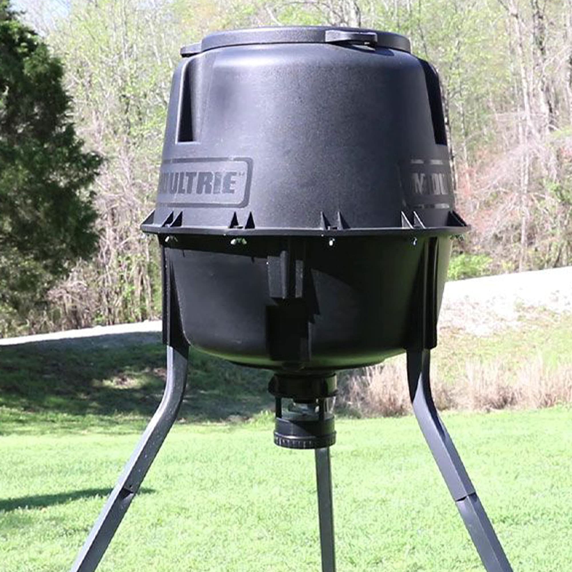 Moultrie metal spin plate enhances durable feed dispersal.