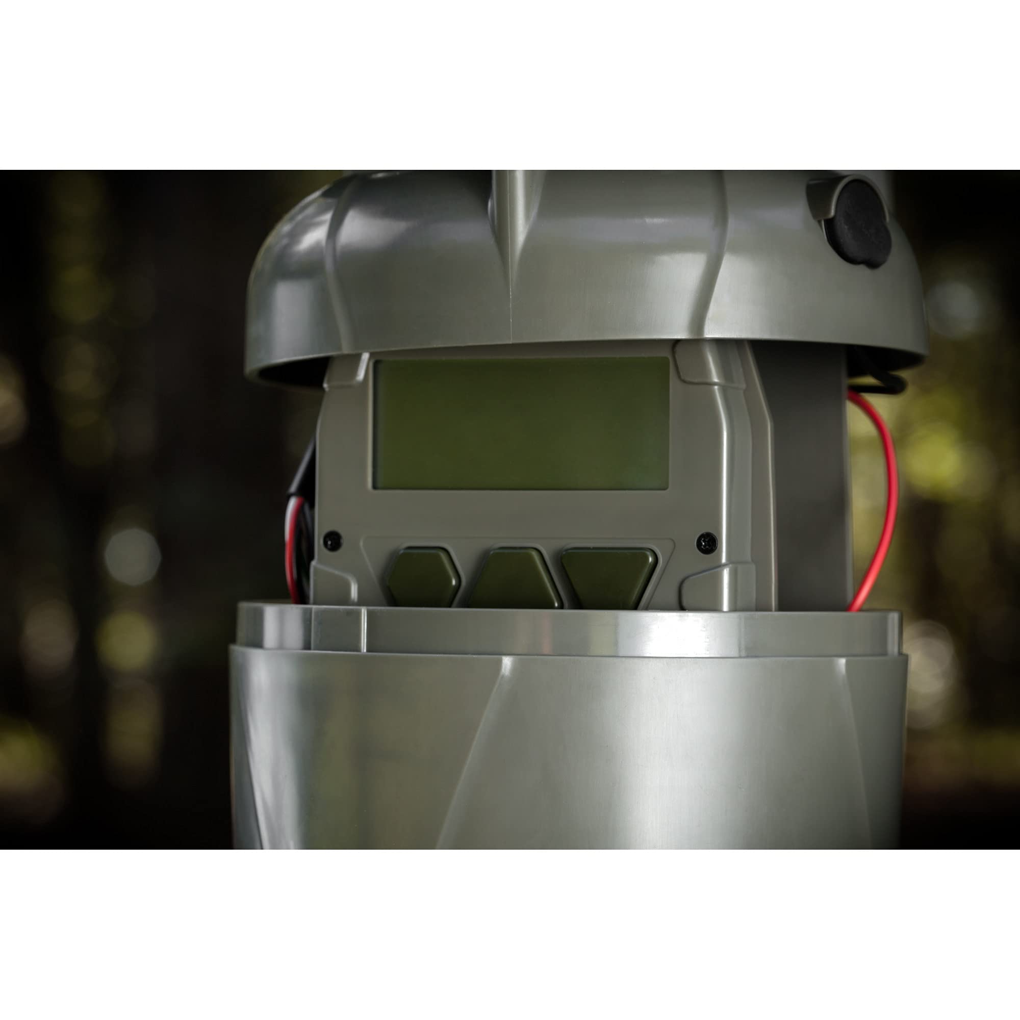 Adjustable funnel for multiple feed types on NXT Hunter