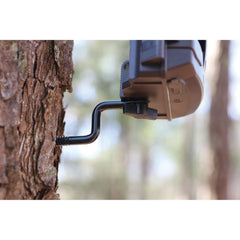 Includes three tree mounts and mounting hardware