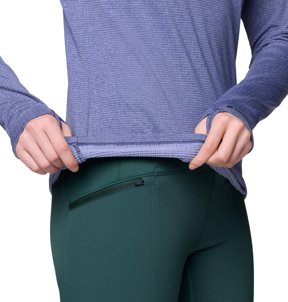 Mountain Hardwear Crater Lake Heavyweight Half Zip color detail in Lapis Dusk.