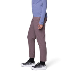 Mountain Hardwear Dynama Ankle Pant Purple Sage zip pocket ensures secure storage.