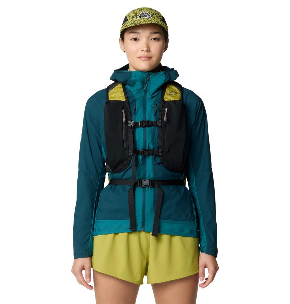 Mountain Hardwear Lickety Split 20L backpack zipper details for durability