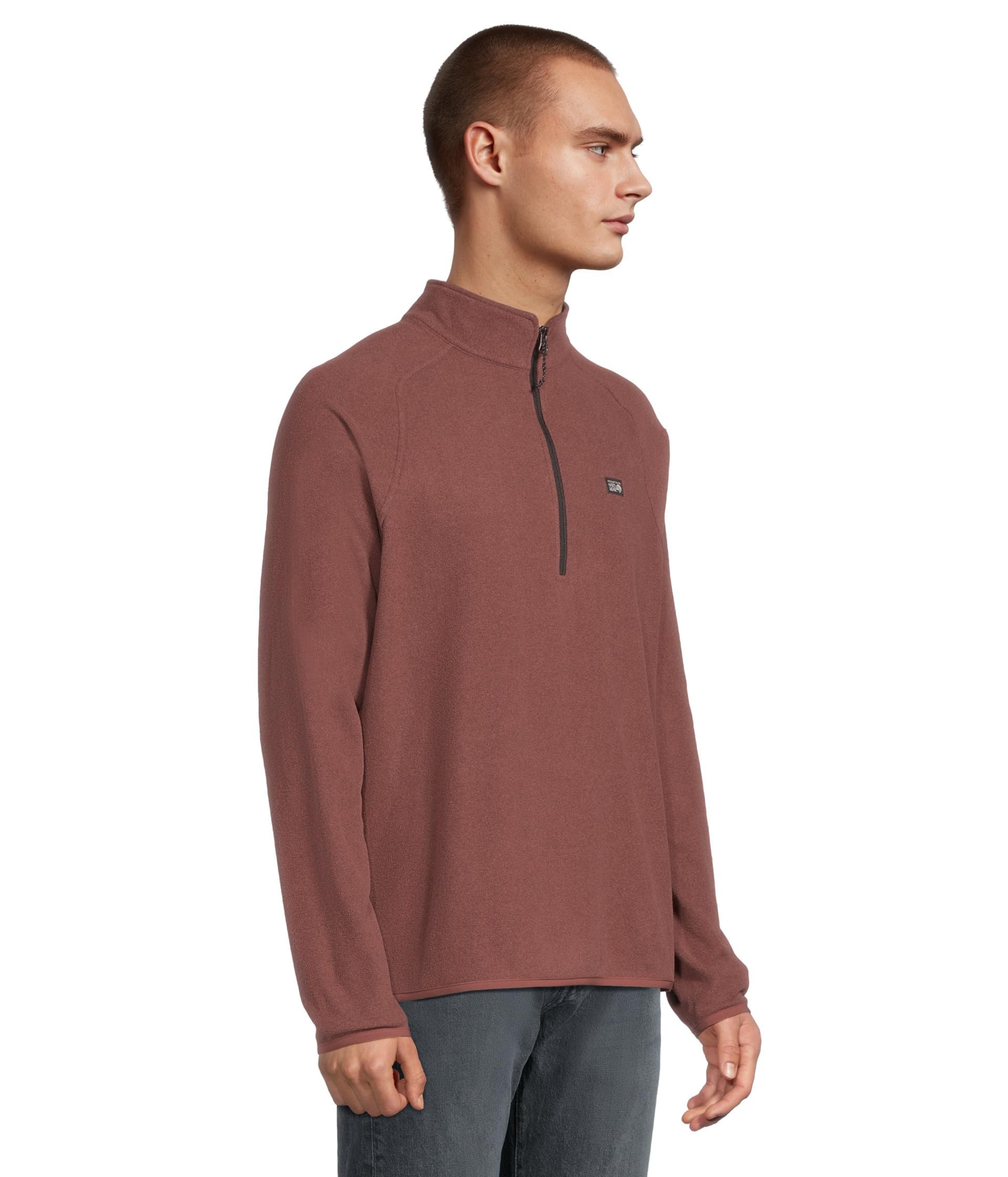 Mountain Hardwear Microchill raglan sleeves enable unrestricted movement.