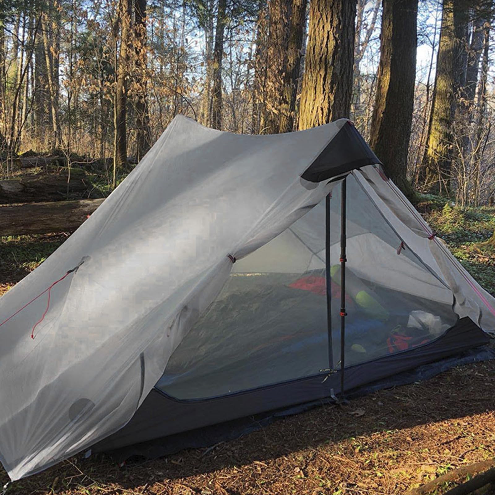 MOXIHIKE Lanshan 2 complete kit with stakes and ropes for secure anchoring.