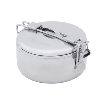 MSR Alpine Stowaway pot with 0.775 L capacity for compact backpacking meals.