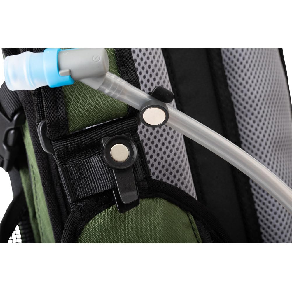 MSR Enduro bladder-ready design supports up to 3L hydration.