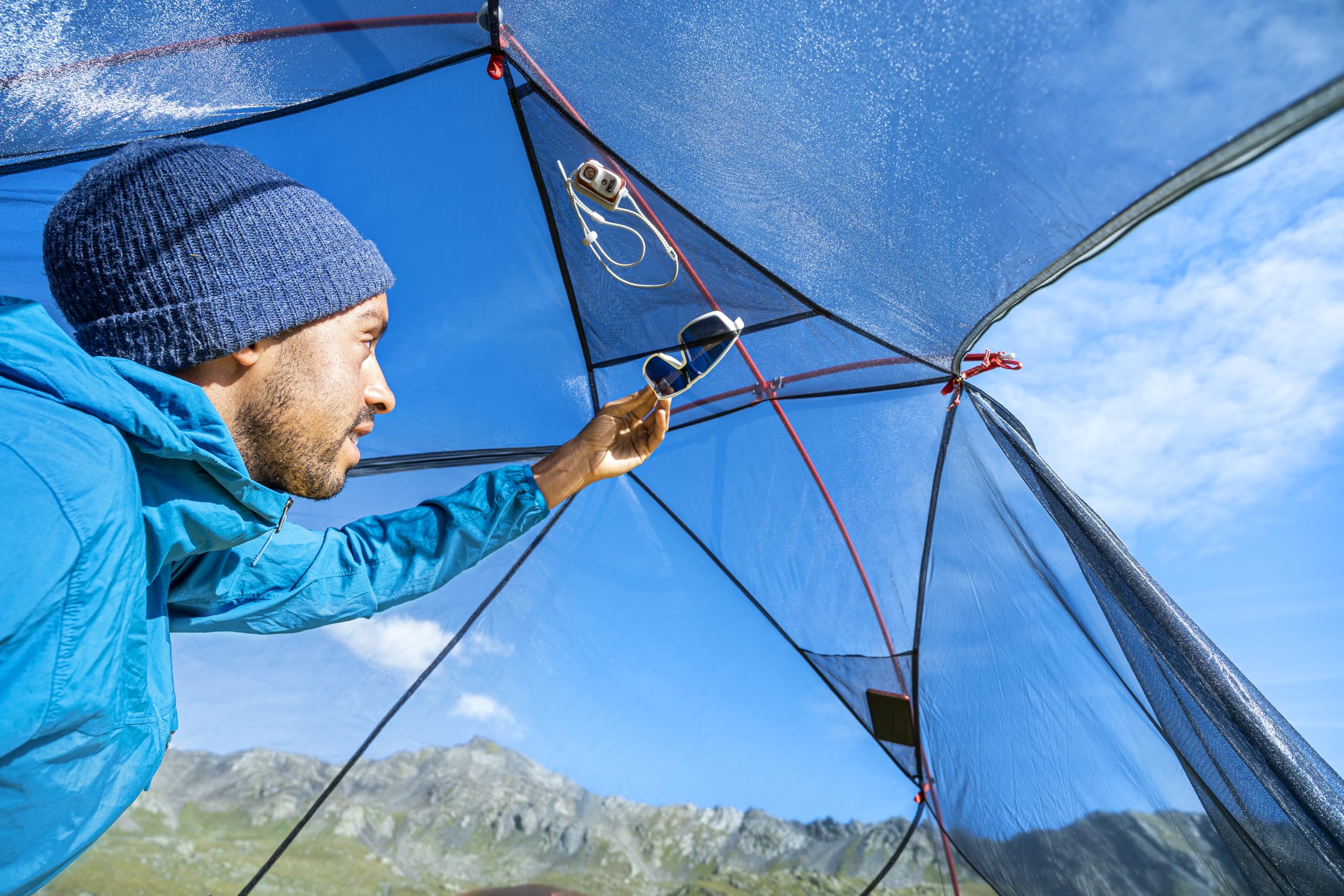 MSR Freelite ultralight packable design fits in a compact stuff sack