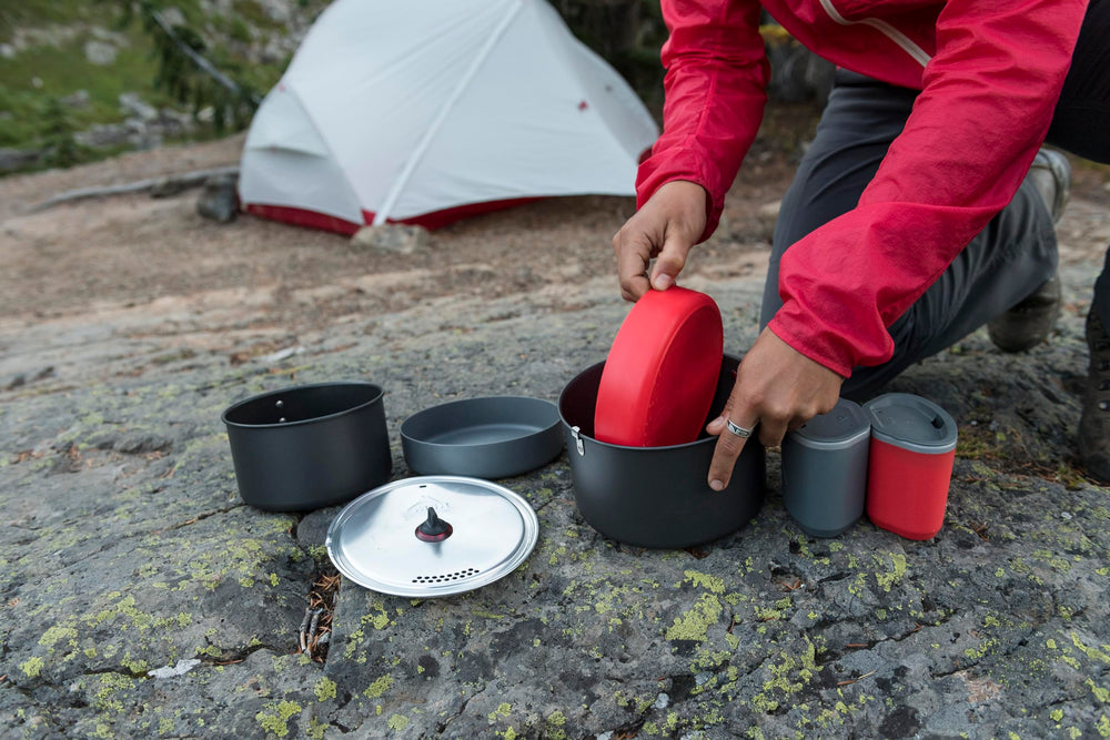 MSR Quick 2 DeepDish plates for organized, easy meals.
