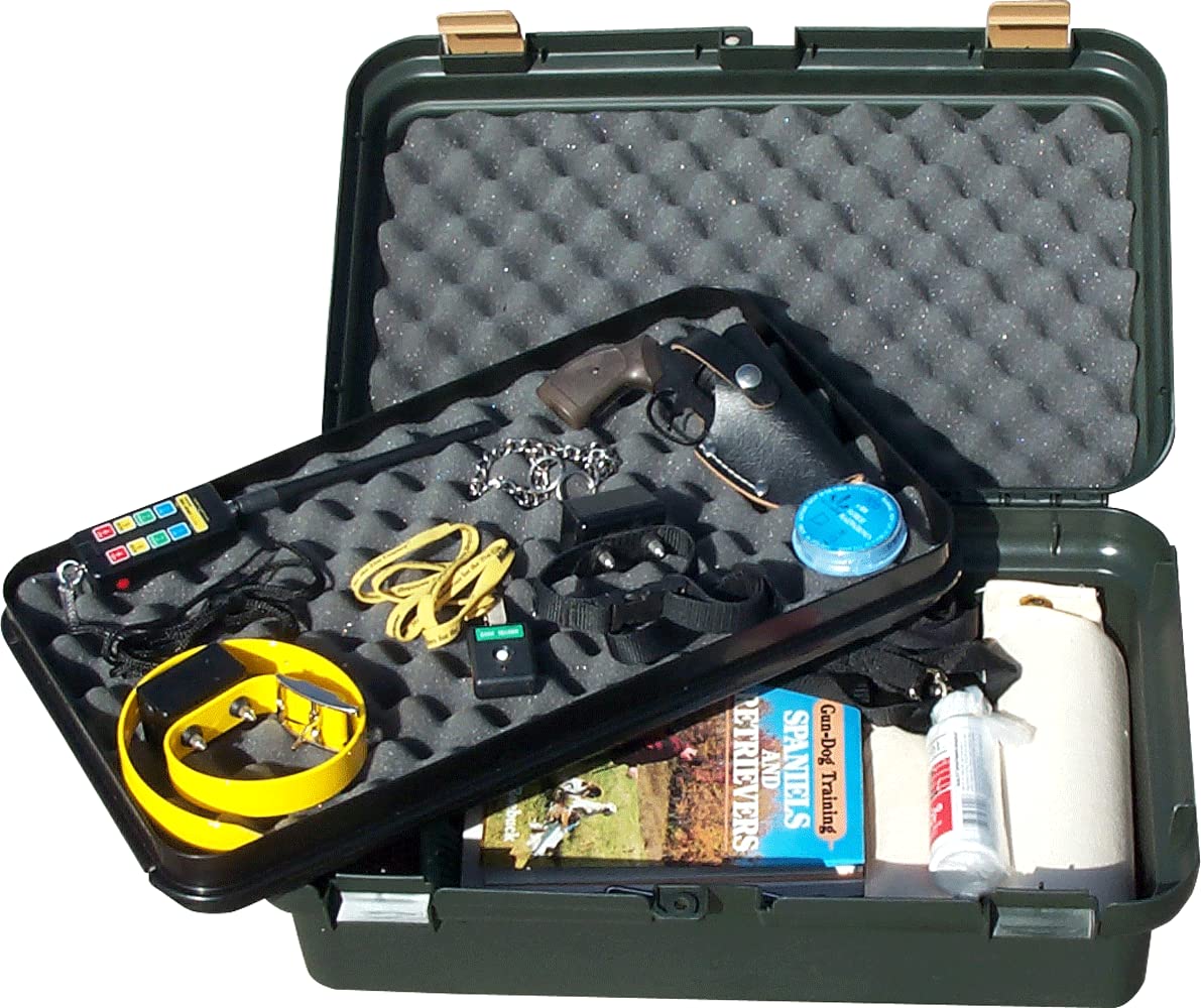 MTM SU4-11 interior layout with lift-out tray for organized gear.
