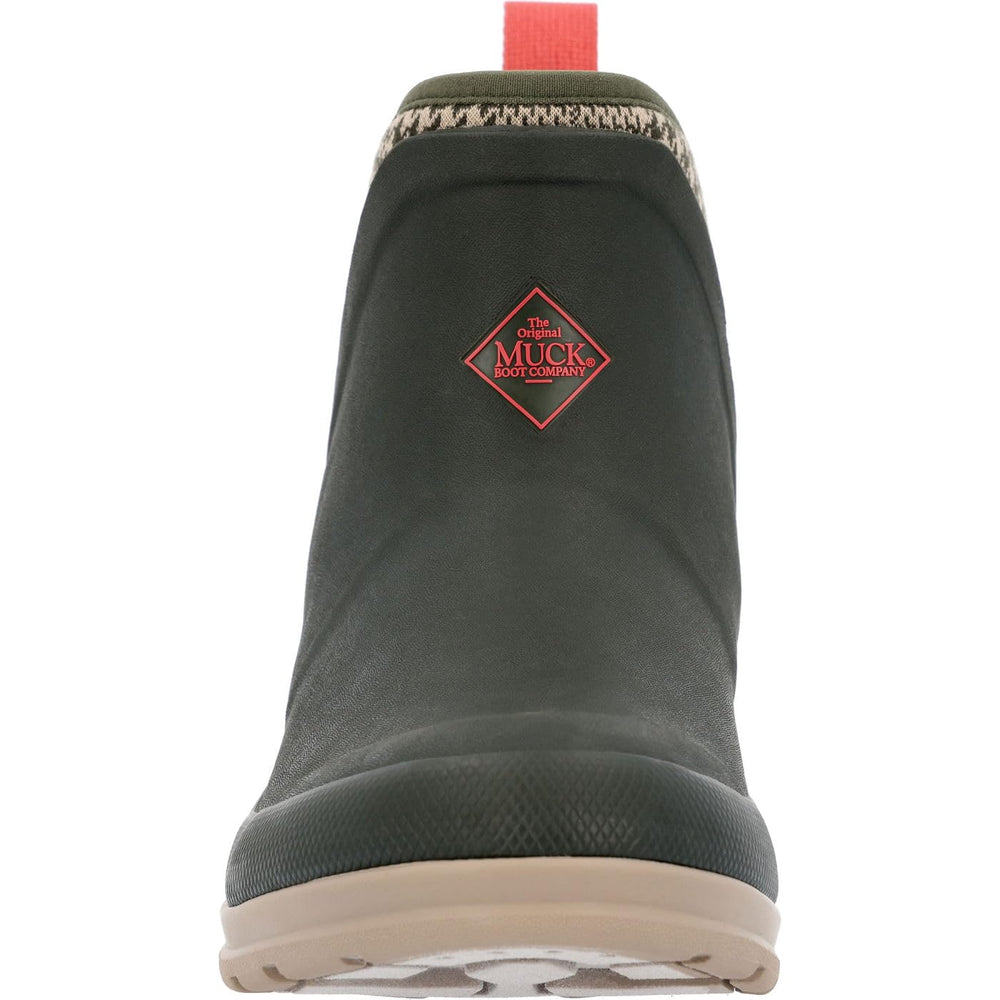 MUCK Forest Moss ankle boot, 9 – 6-inch upper helps secure fit in wet weather.