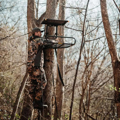 Silent straps ensure quiet setup to stay concealed.