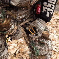 MUDDY Crossover Harness Combo Lineman's rope supports hands-free climbing and secure positioning.