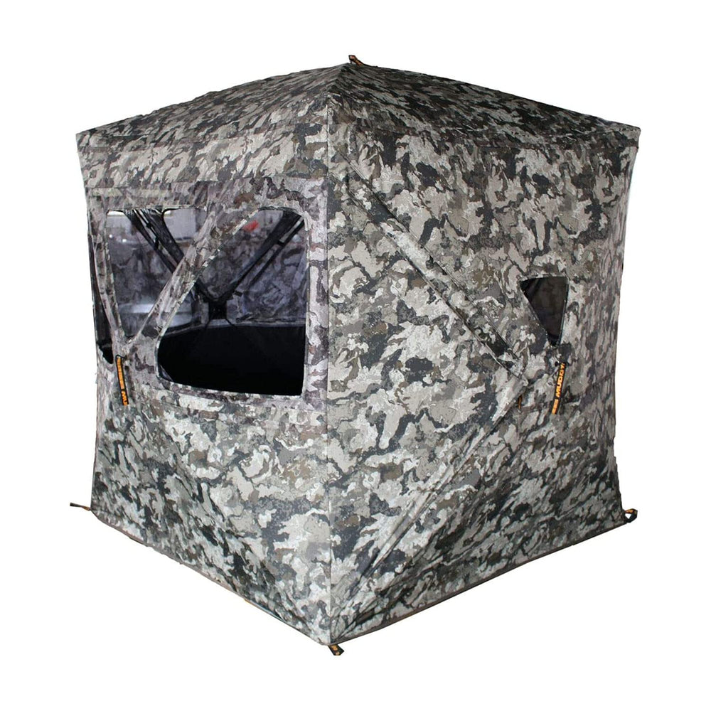 Infinity 3-Man blind side windows for wide field of view