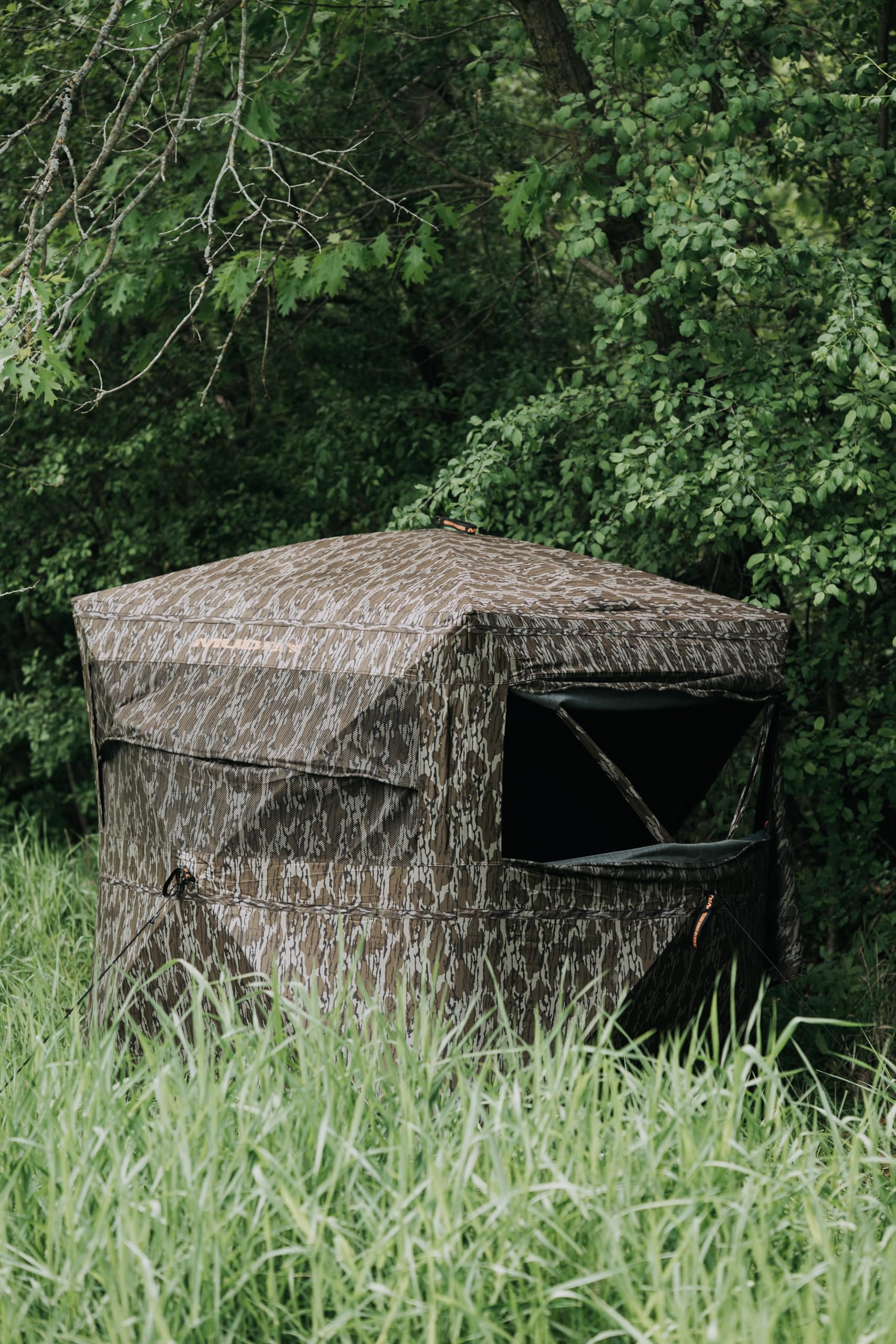 MUDDY Infinity Evo Ground Blind V-shaped door for easy entry