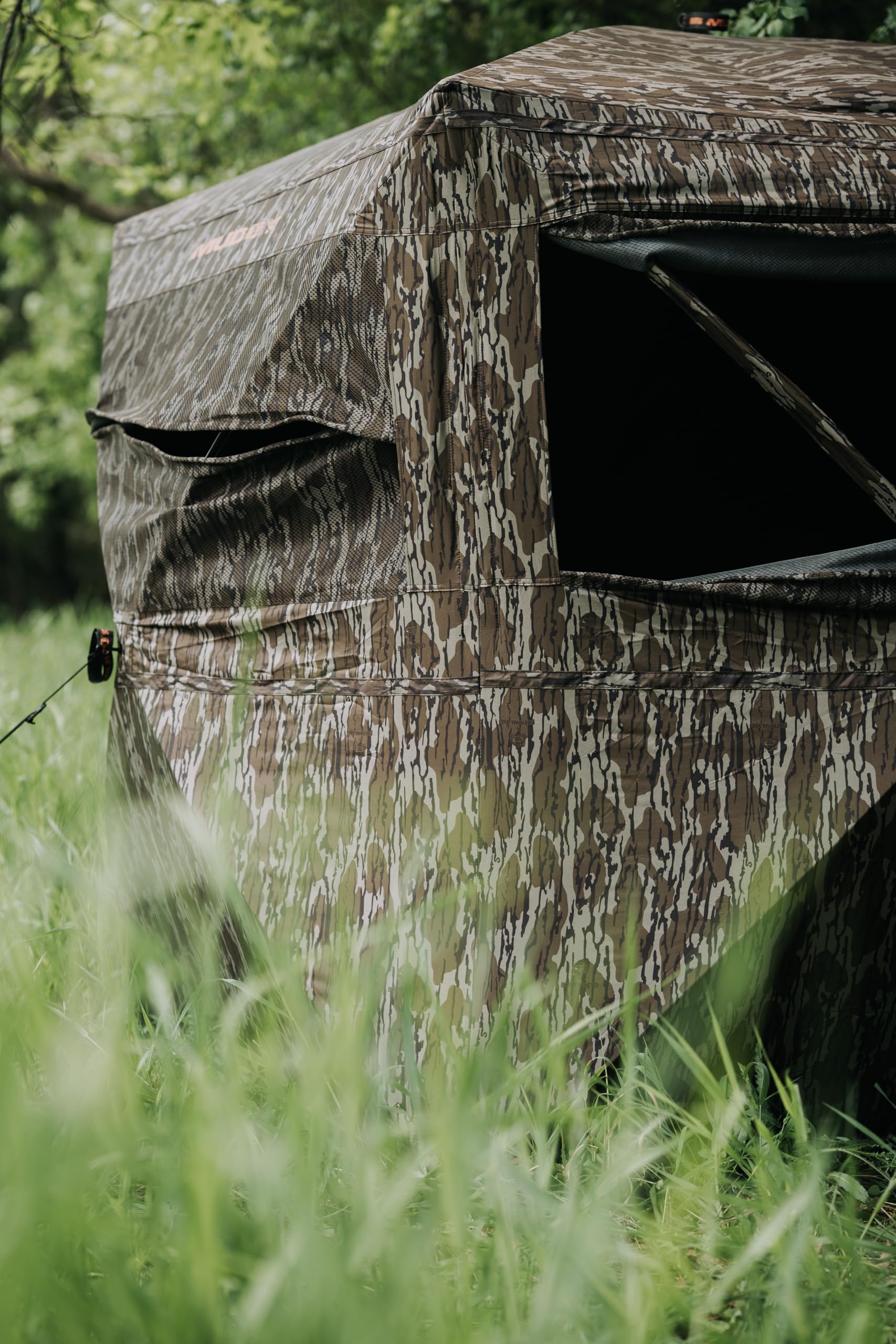 MUDDY Infinity Evo Ground Blind interior gear pockets organize items