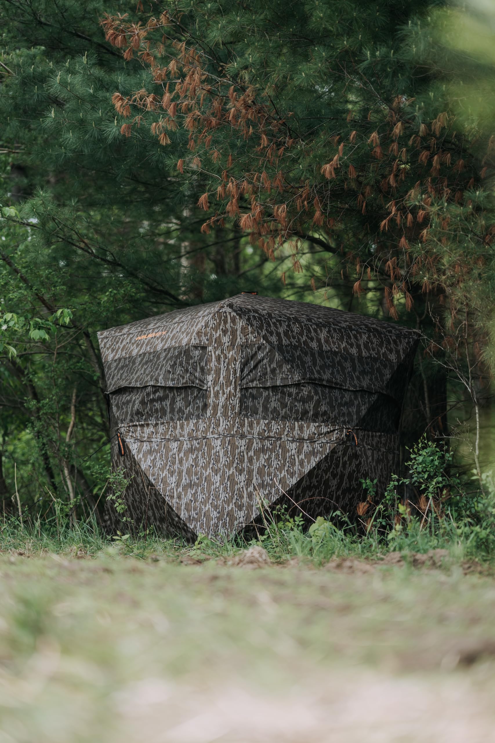 Muddy Infinity Evo Max ground blind camo brush-loops for organization