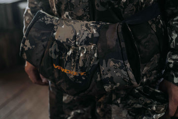MUDDY belt adjusts to fit with a 1.5-inch buckle