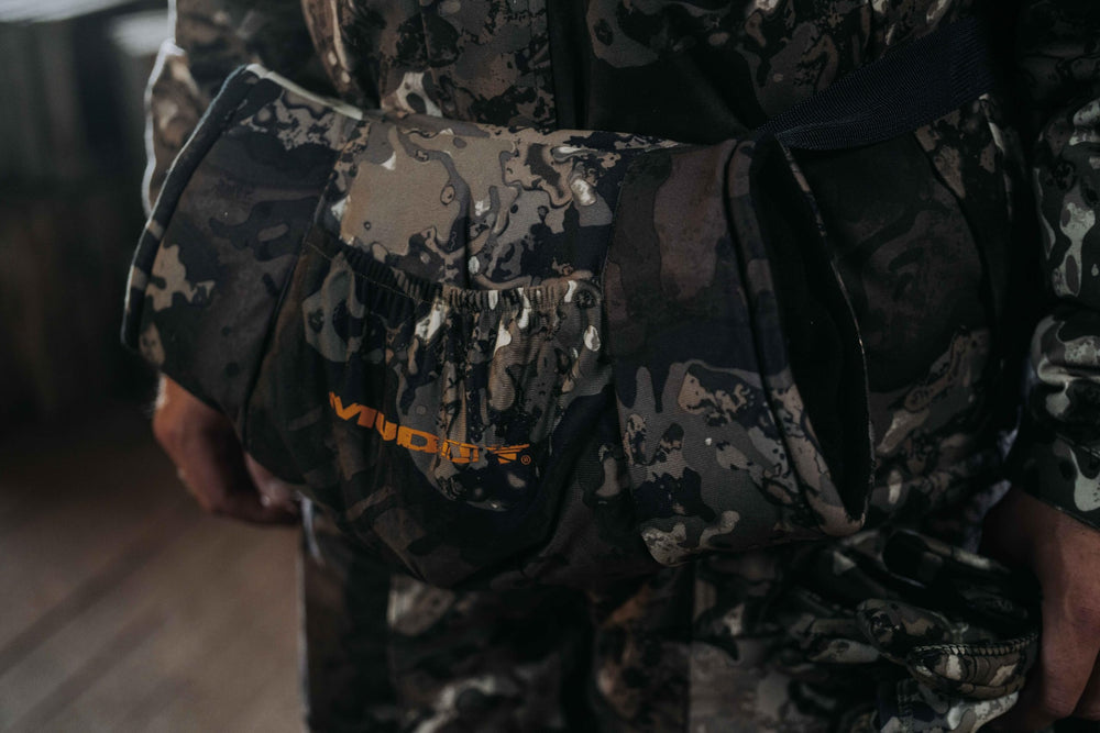 MUDDY belt adjusts to fit with a 1.5-inch buckle